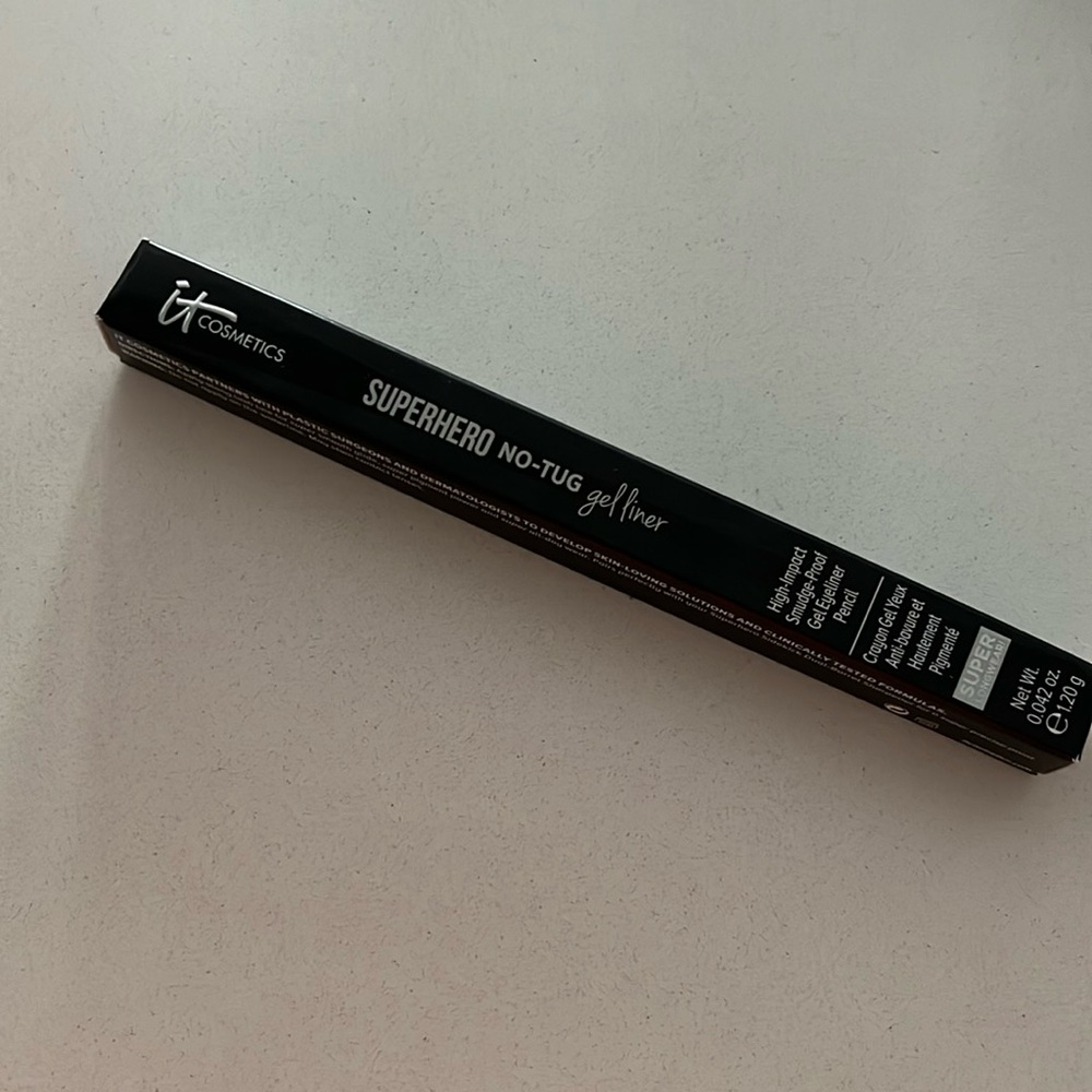 It Cosmetics Superhero No Tug Gel Eye Liner in SUPER BLACK - Brand New - Full Sz